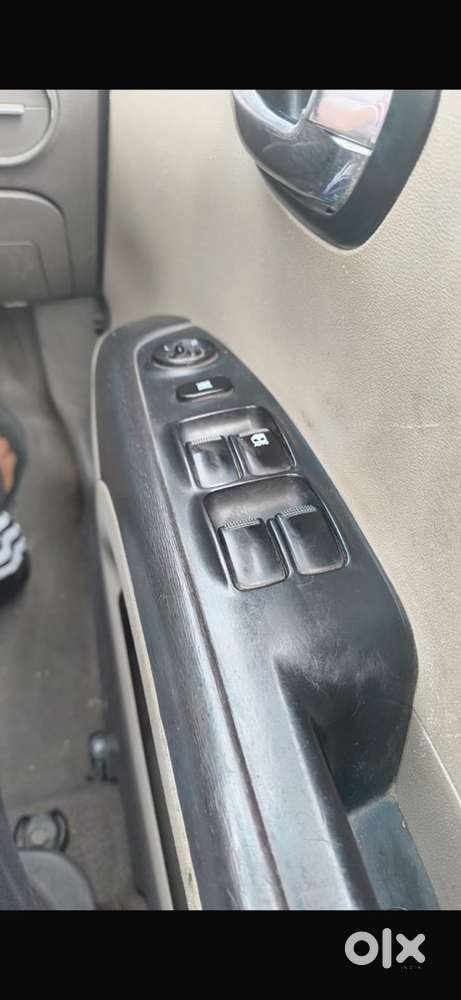 Hyundai Grand I10 Petrol 2012
