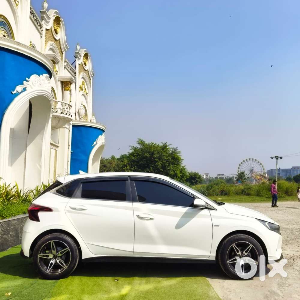 Hyundai I20 Sportz 1.2 Ivt, 2023, Petrol