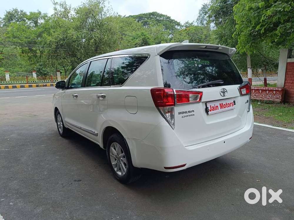 Toyota Innova Crysta 2.4 G Mt 8s, 2017, Diesel