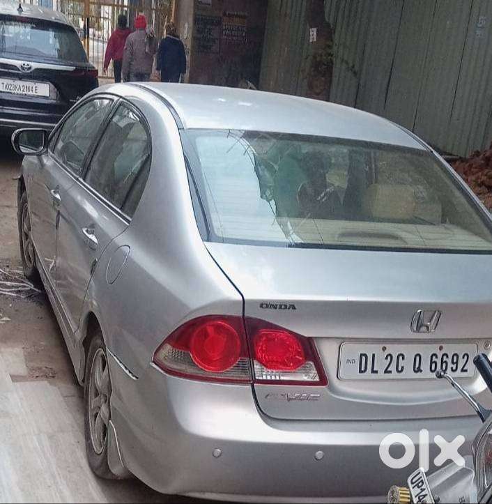 Honda Civic Car Top Model. Registration Date -march -2011