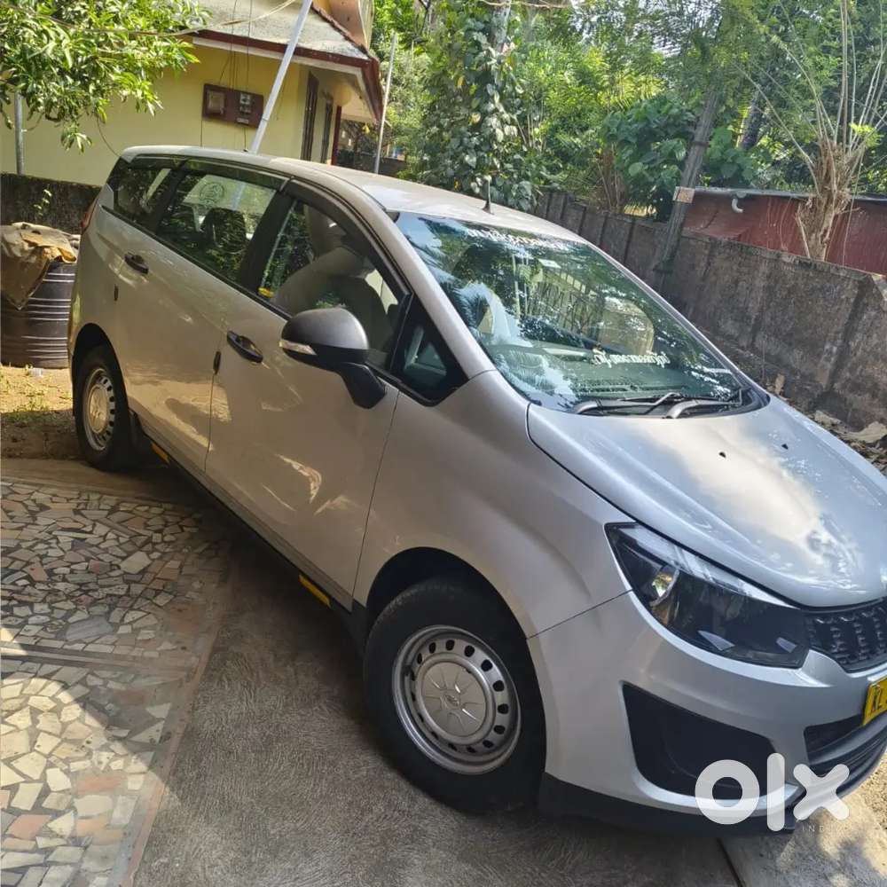Mahindra Marazzo Diesel 2018