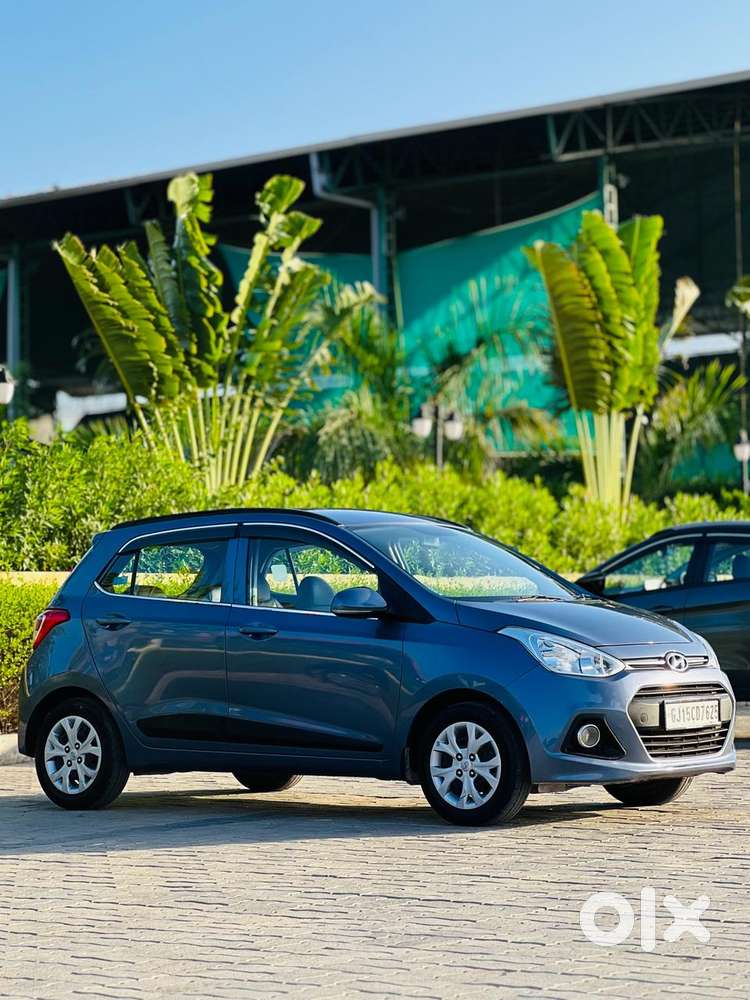 Hyundai Grand I10 Sportz, 2015, Petrol