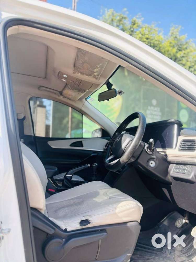 Mahindra Xuv700, 2022, Diesel