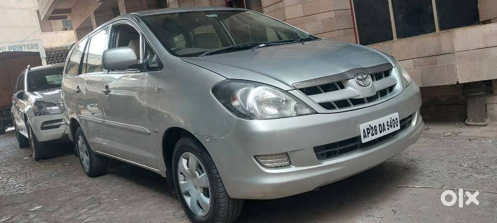 Toyota Innova 2004-2011 2.5 G4 Diesel 8-seater, 2008, Diesel