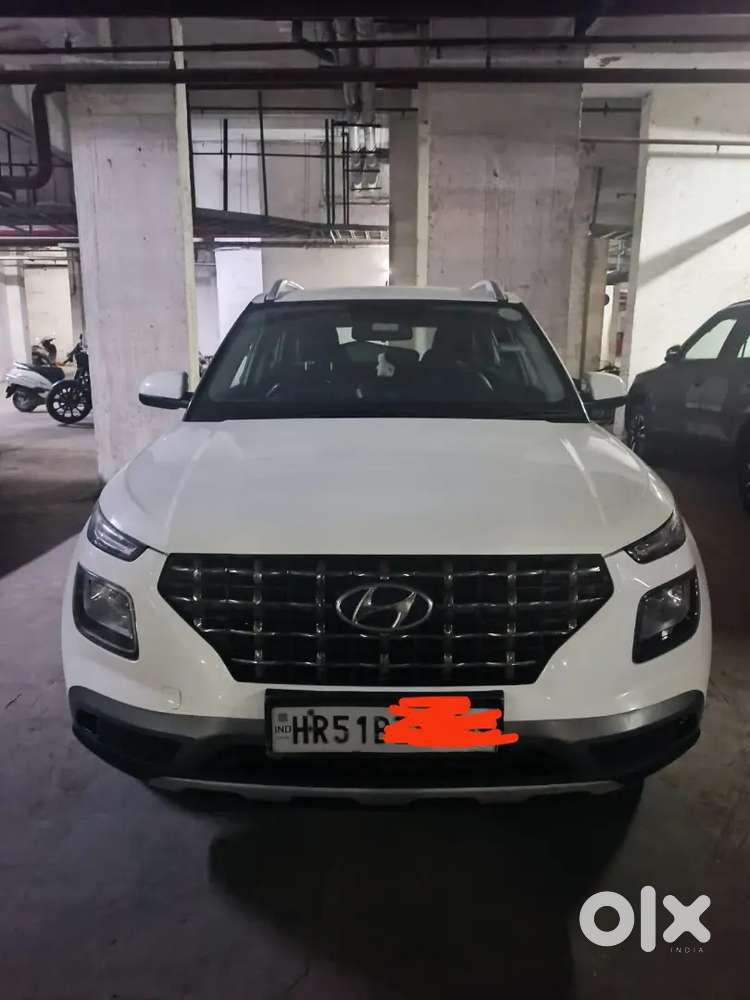 Hyundai Venue Petrol/cng 2020 Model 67000km - 27km/kg Mileage