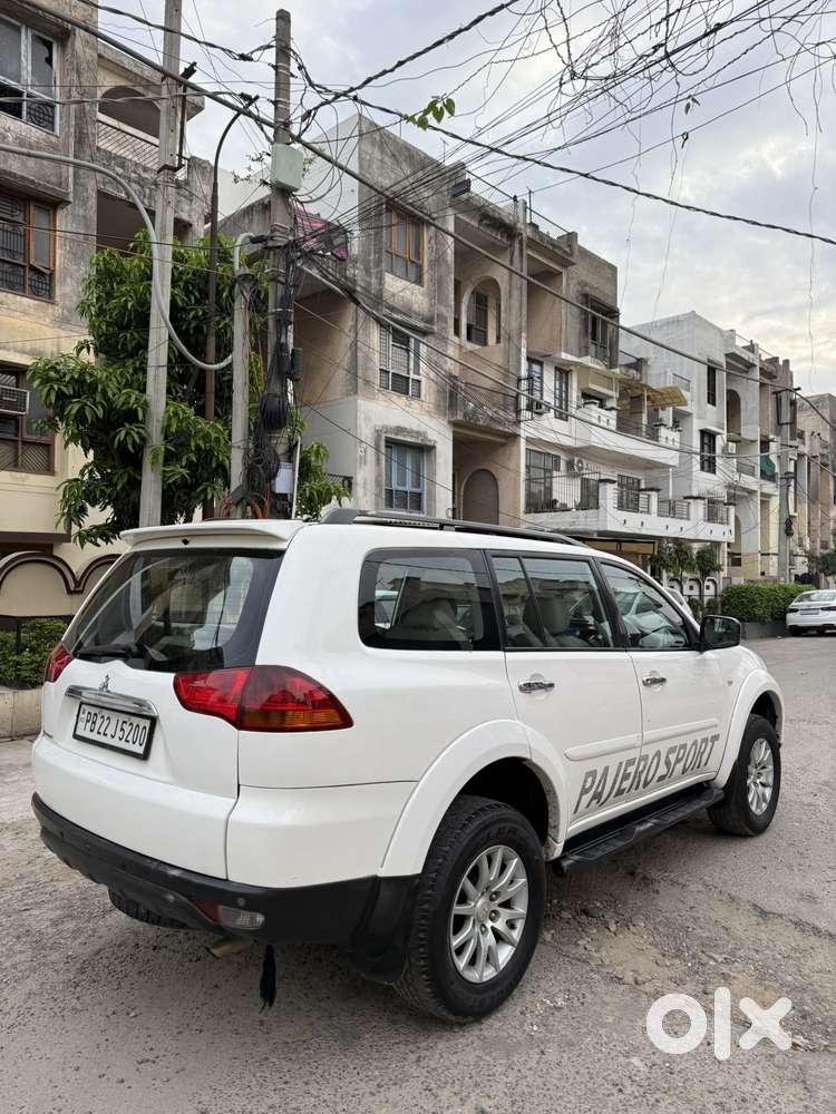 Mitsubishi Pajero Sport Limited Edition, 2014, Diesel