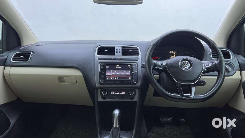 Volkswagen Vento 1.6 Highline, 2021, Petrol