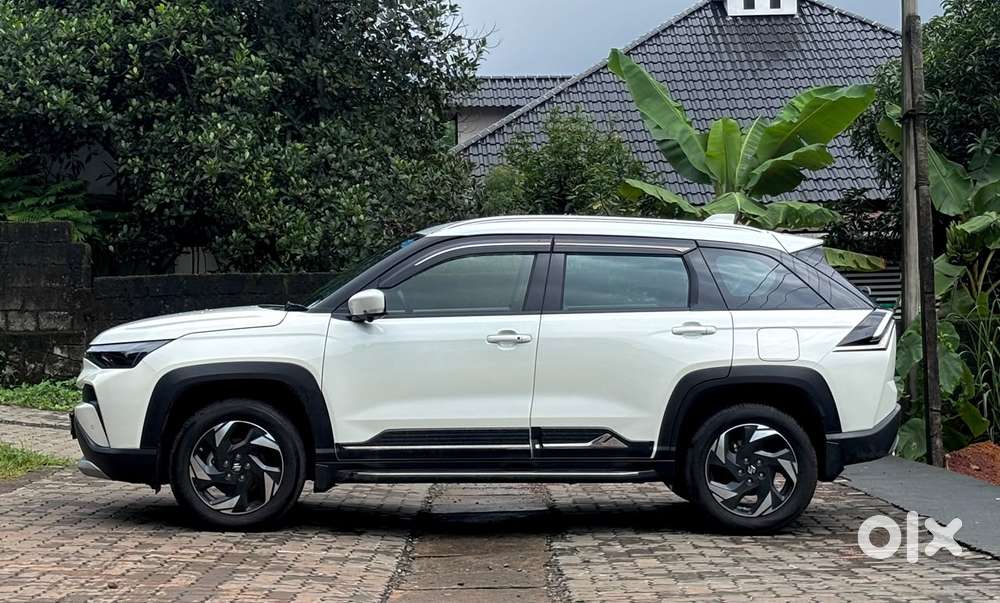 Maruti Suzuki Victoris Zxi Plus (o) Petrol Manual, 2025, Petrol