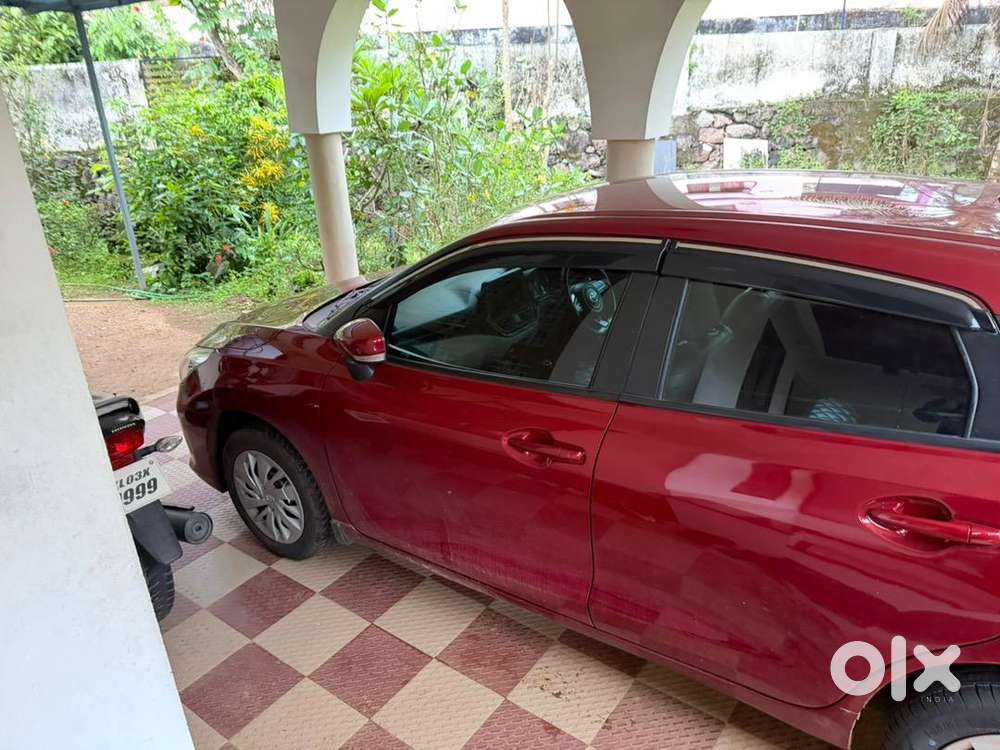 Toyota Petrol Car 2022
