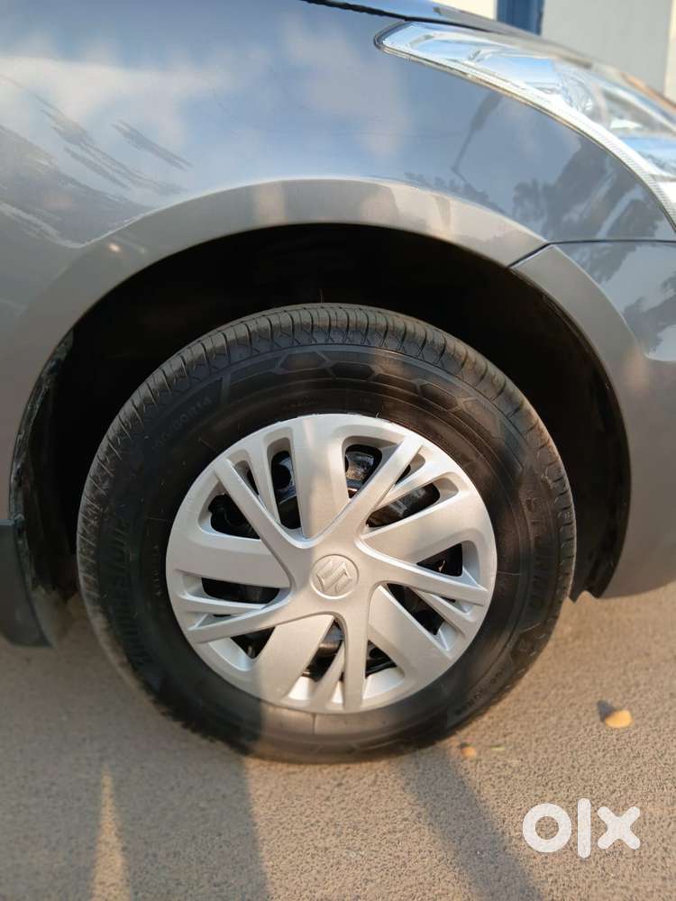 Maruti Suzuki Swift Vxi 1.2 Abs Bs-iv, 2017, Petrol