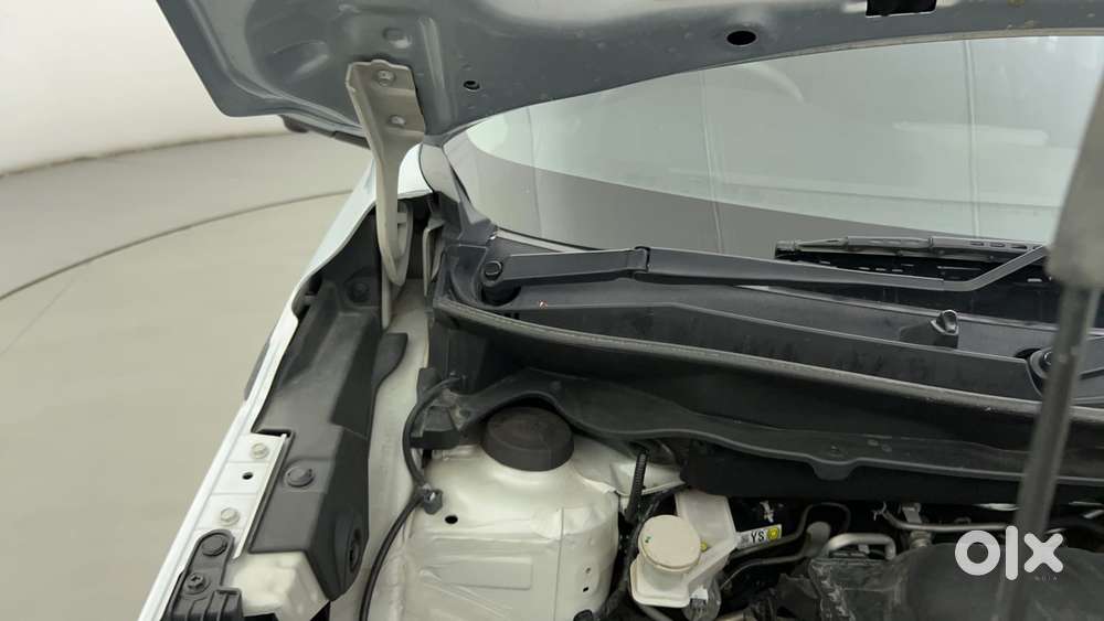 Maruti Suzuki Xl6 1.5 Alpha At, 2023, Petrol