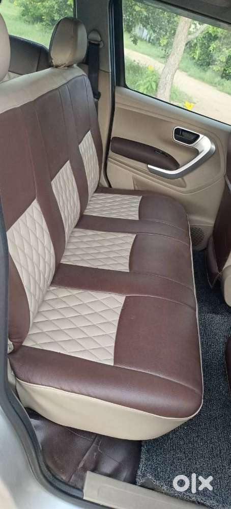 Mahindra Tuv 300, 2016