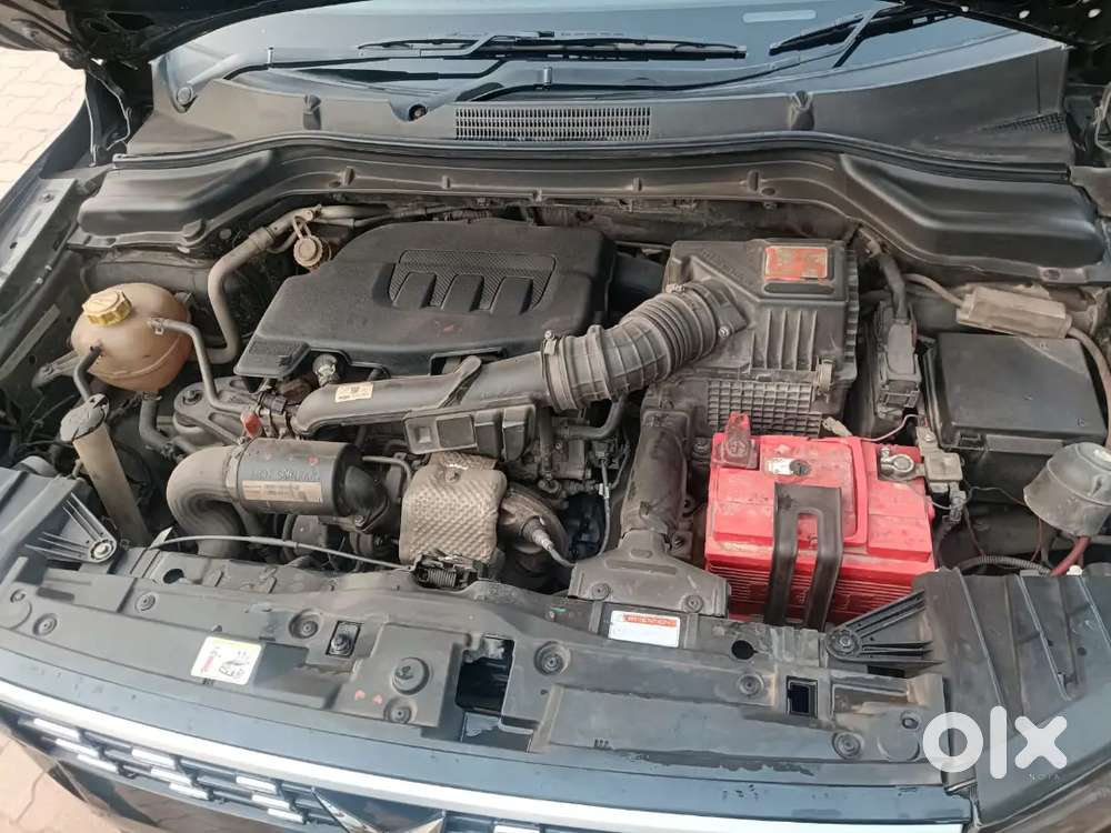 Mahindra Xuv300 2023 Petrol 64000 Km Driven