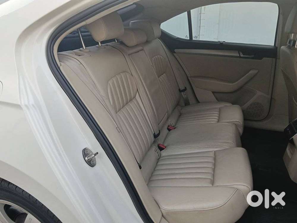 Skoda Superb Style 1.8, 2018, Petrol