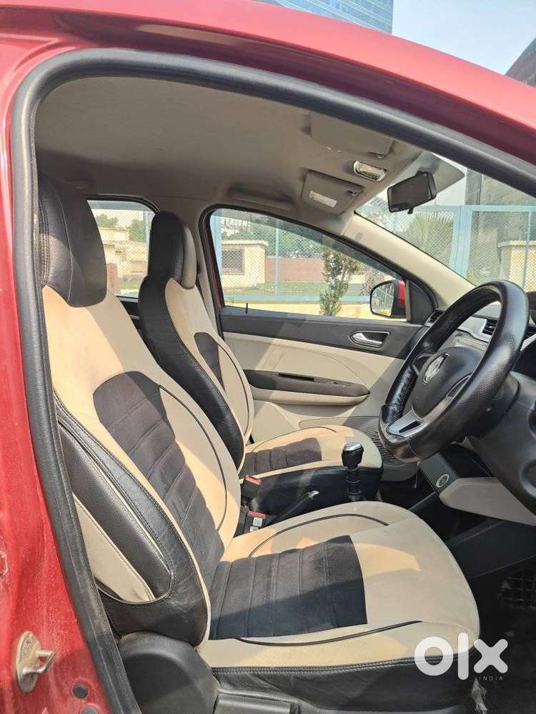 Renault Triber Rxt, 2019, Petrol