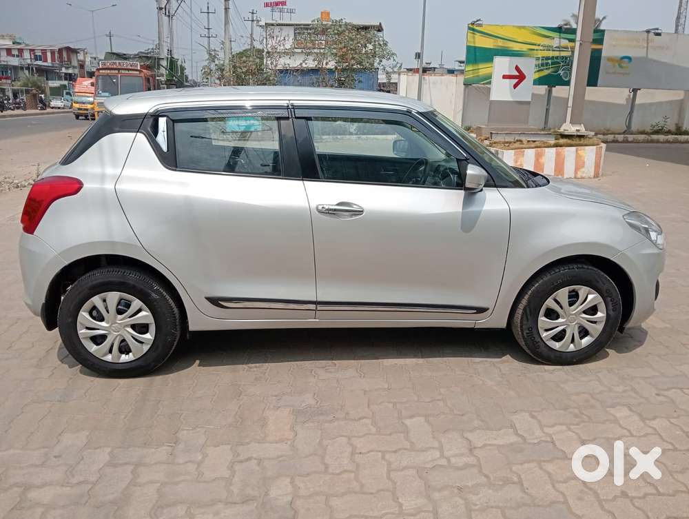 Maruti Suzuki Swift Vxi Optional, 2020, Petrol
