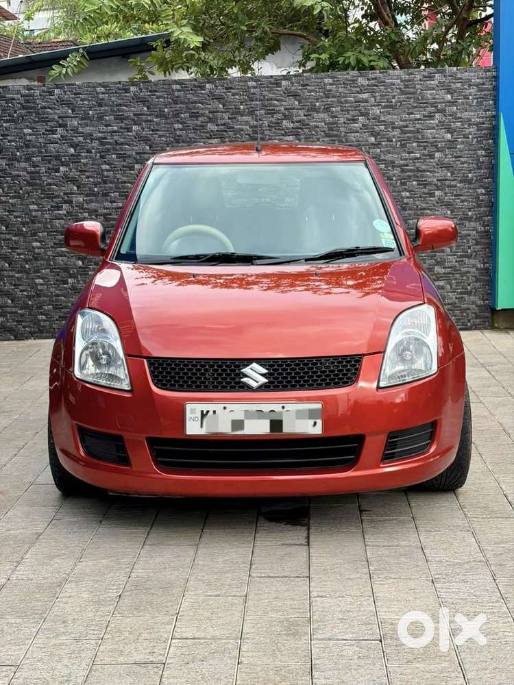 Maruti Suzuki Swift Lxi Bsiv, 2010, Petrol