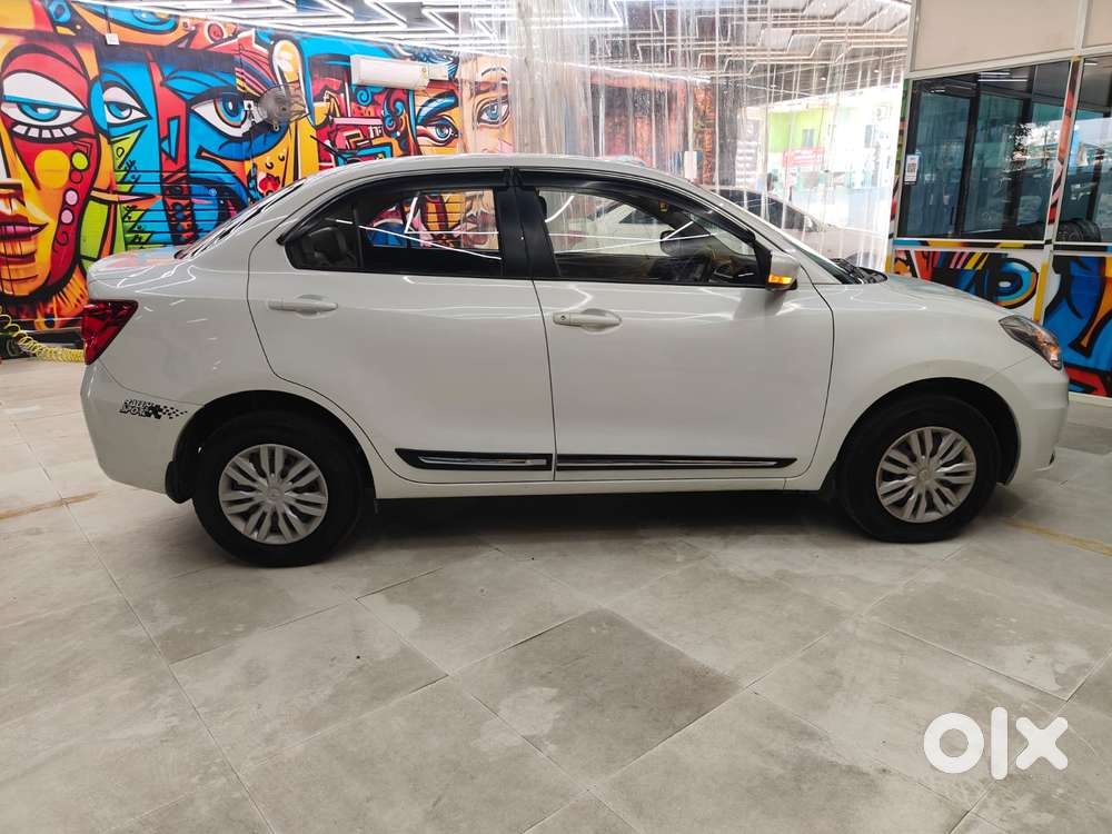 Maruti Suzuki Dzire 1.2 Vxi, 2022, Petrol