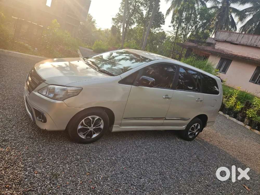 Toyota Innova Diesel 2012