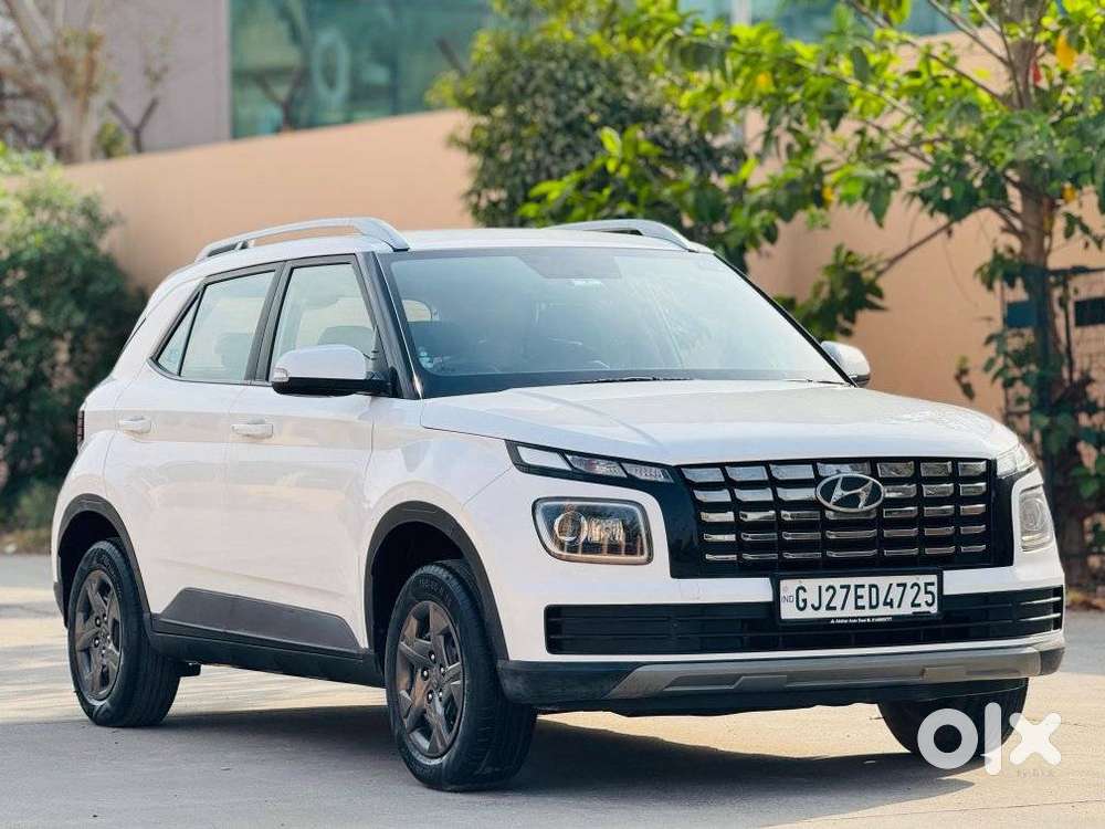 Hyundai Venue 1.2 S (o), 2023, Petrol