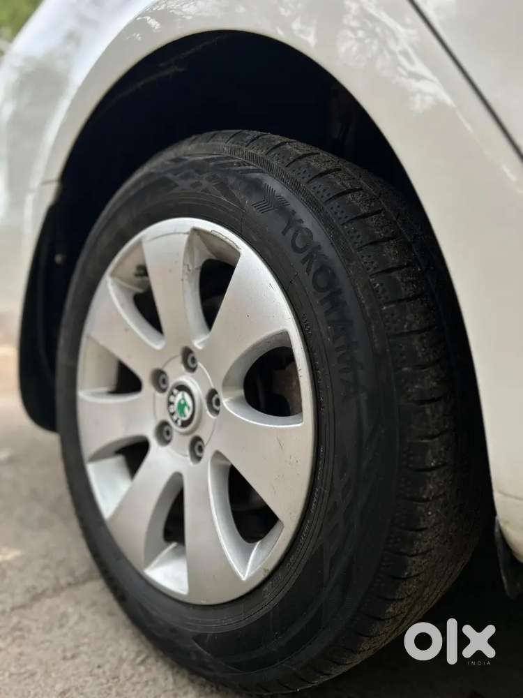 Skoda Superb 2013 Petrol Well Maintained