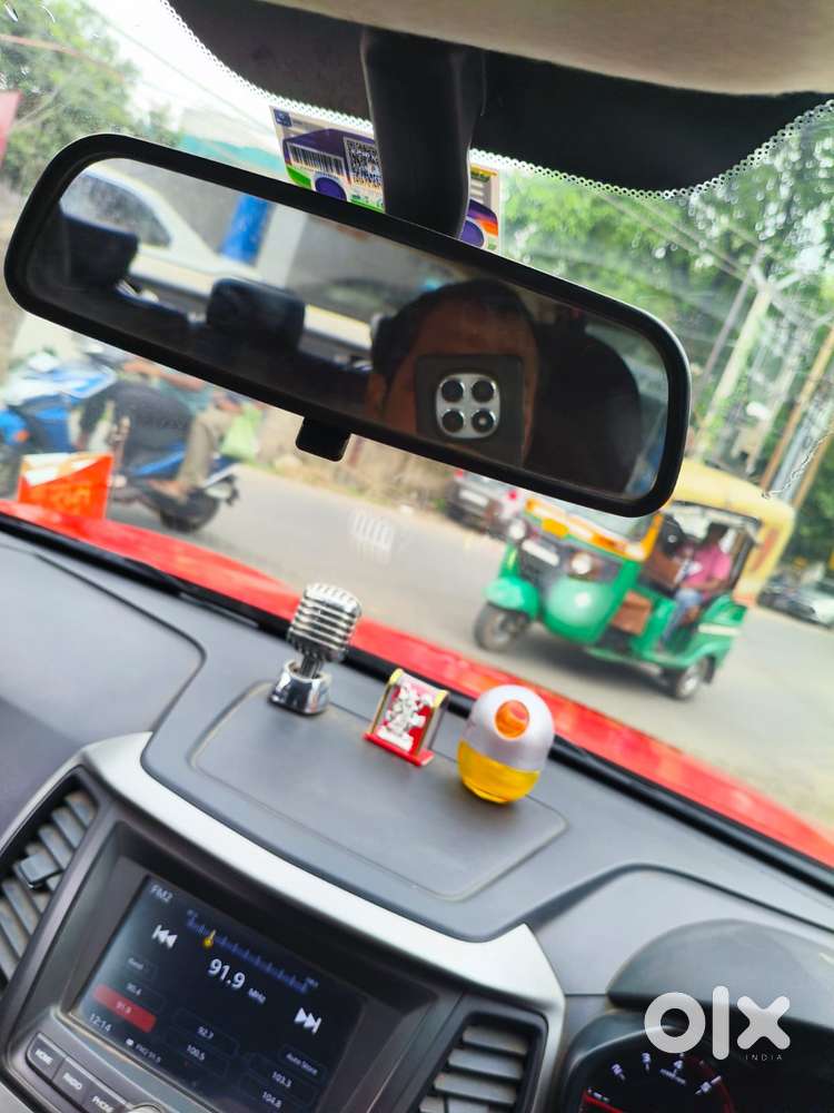 Mahindra Tuv 300 T6, 2019, Petrol