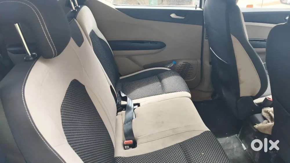 Renault Triber Rxz 2020 Petrol Automatic