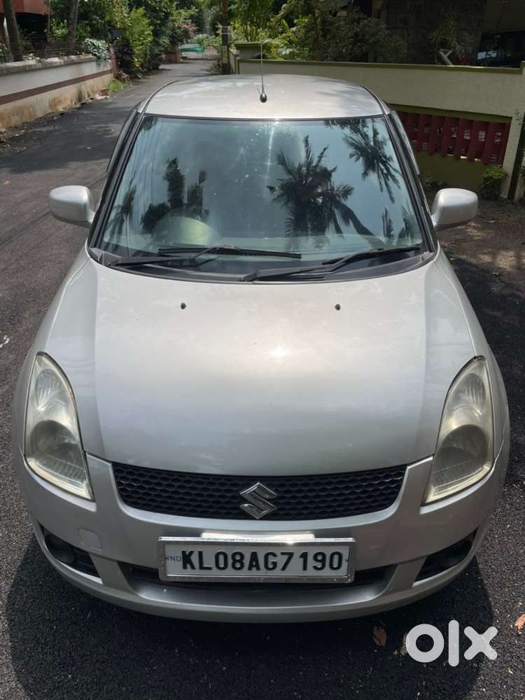 Swift 2006  Petrol 130000 Km Driven.