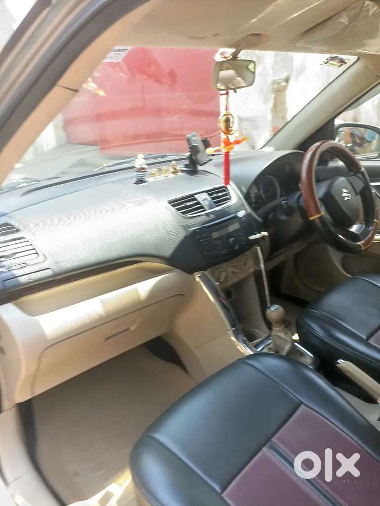Maruti Suzuki Swift Dzire 2015 Petrol 90500 Km Driven