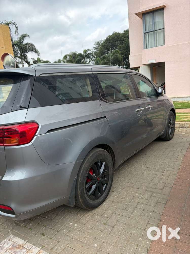 Kia Carnival 2020 Diesel Well Maintained