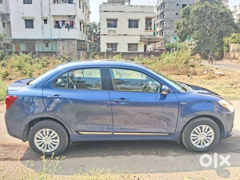 Maruti Suzuki Swift Dzire Vxi(o) At, 2017