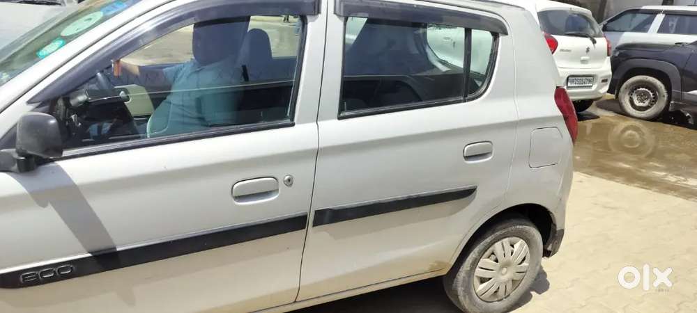 चारों टायर न्यू है