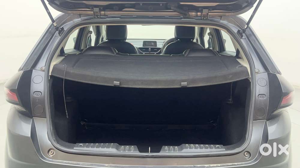 Tata Altroz 1.2 Xe Rhytm Petrol, 2021, Petrol
