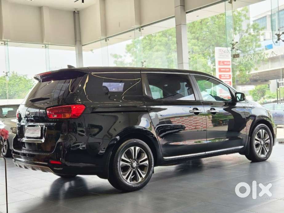 Kia Carnival Premium, 2020, Diesel