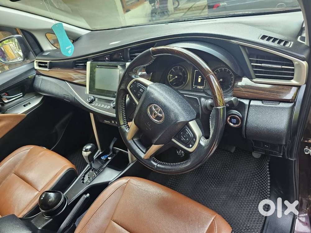 Toyota Innova Crysta 2.8z Automatic – Top-end Variant For Sale