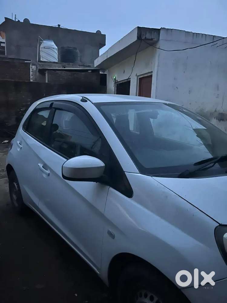Honda Brio 2013 Petrol 80000 Km Driven