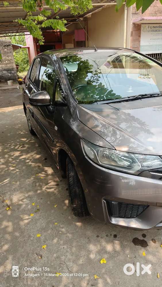 Honda Jazz 2015 Cng & Hybrids 32770 Km Driven