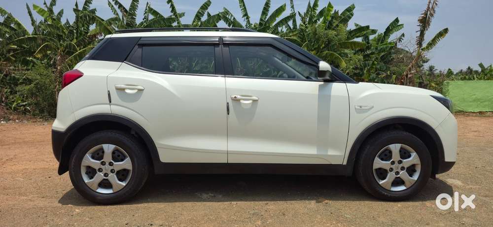 Mahindra Xuv300 1.2 W6 Amt Petrol, 2022, Petrol