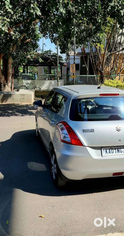 Maruti Suzuki Swift Vxi + Manual, 2013, Petrol