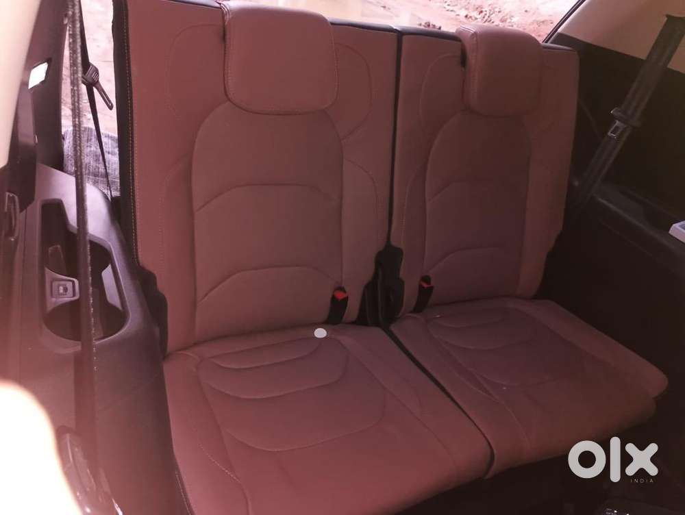 Mg Hector Plus 2023 Petrol 23000 Km Driven