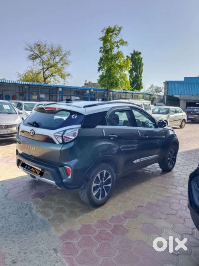 Tata Nexon 1.2 Revotron Xza Plus, 2020, Petrol