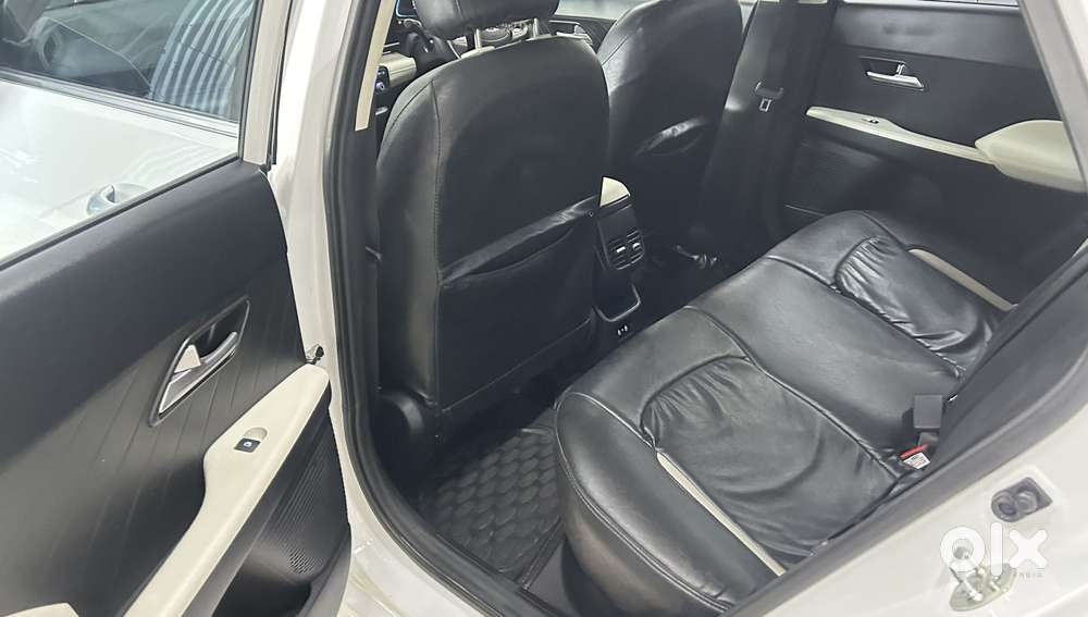Hyundai Verna 1.5 Sx Ivt, 2025, Petrol