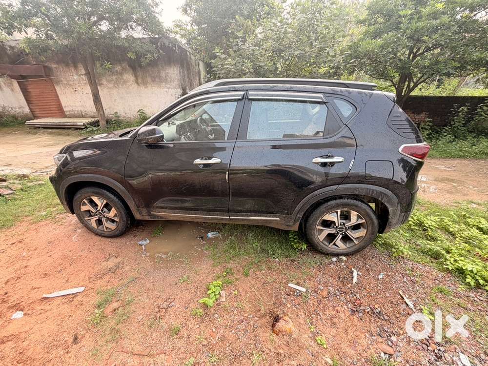 Kia Sonet Petrol 2023