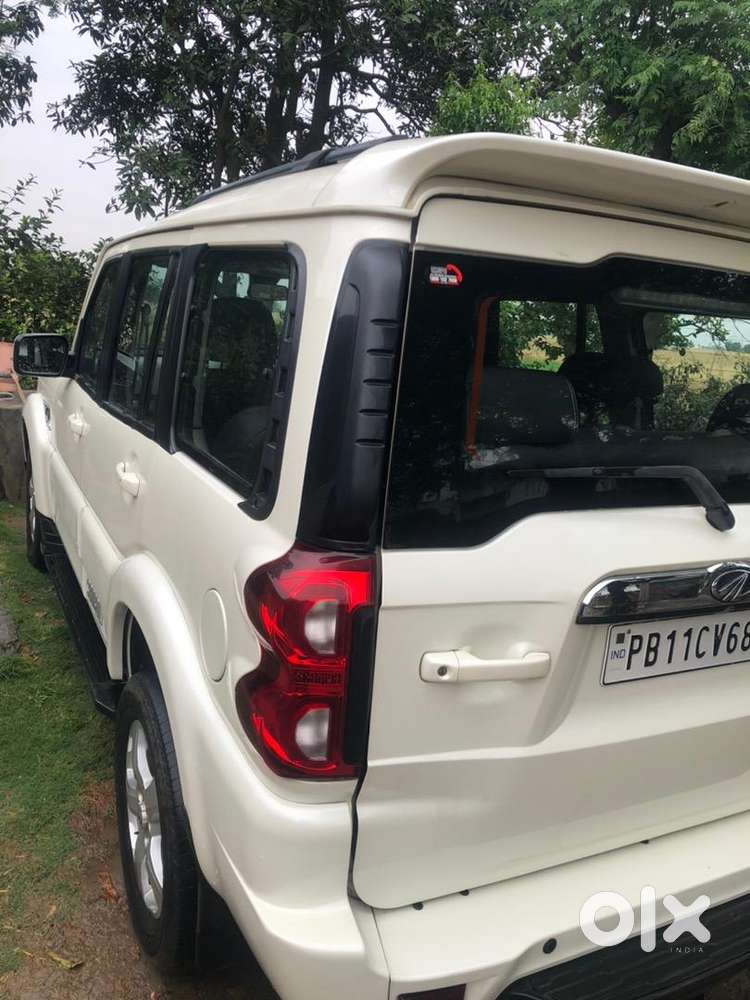 Mahindra Scorpio Classic 2019 Diesel 145167 Km Driven