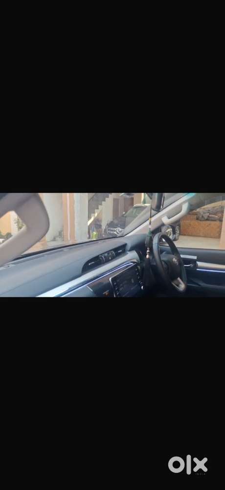 Toyota Hilux 2024 18800 Km Driven
