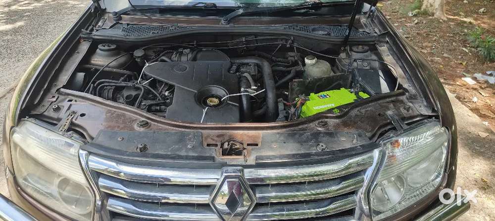 Renault Duster Car