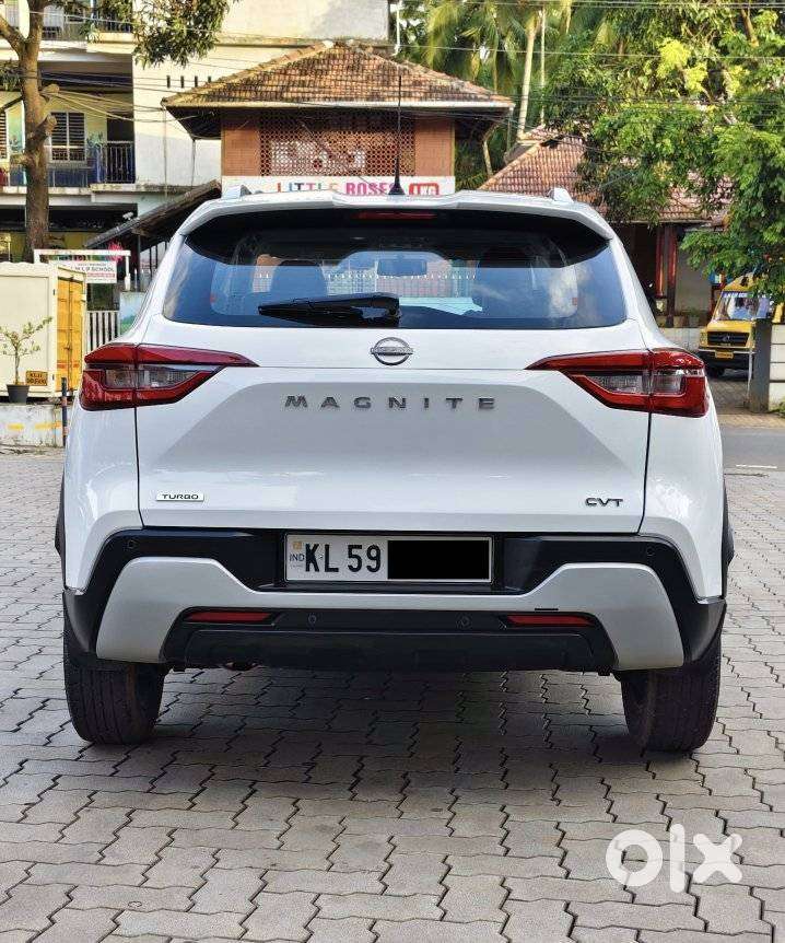 Nissan Magnite 1.0 Xv Turbo Cvt, 2022, Petrol