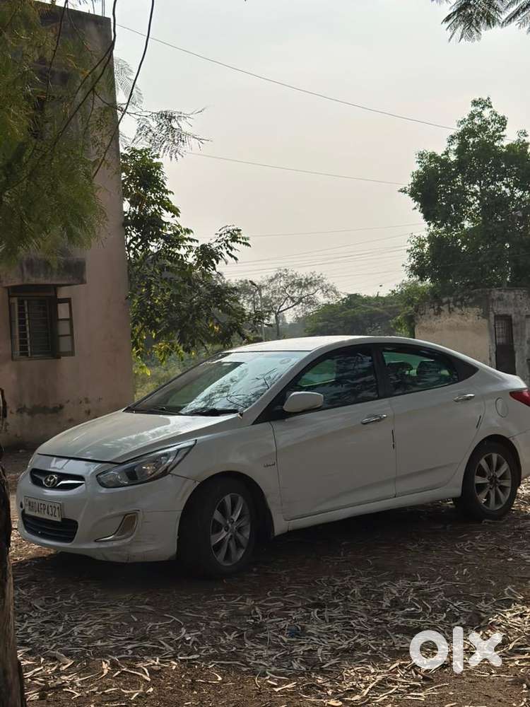 Hyundai Fluidic Verna 2012