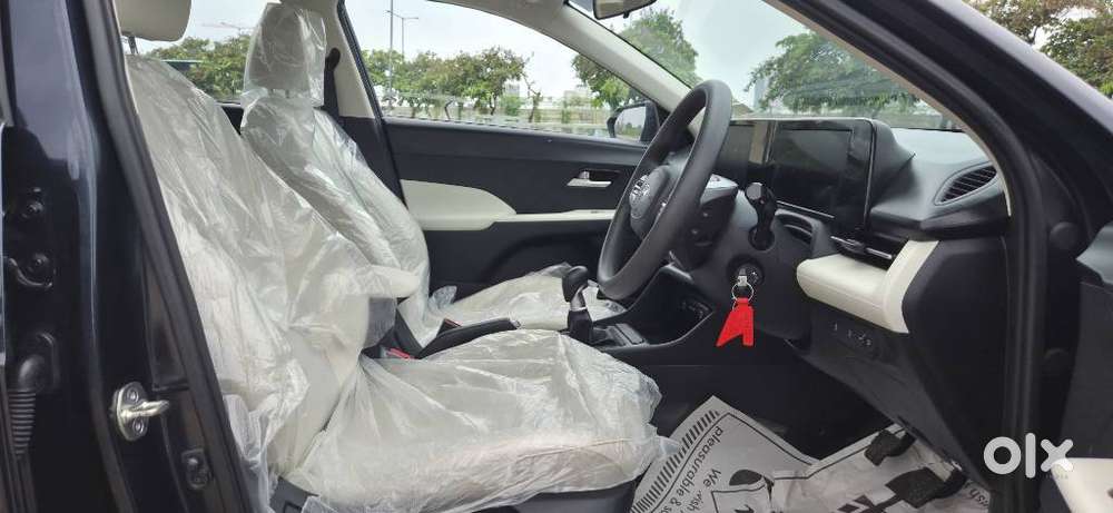Hyundai Verna 1.5 S Petrol Mt, 2023, Petrol