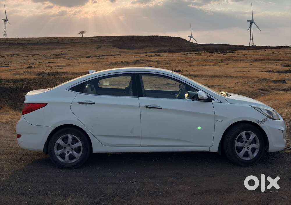 Hyundai Fluidic Verna 2013